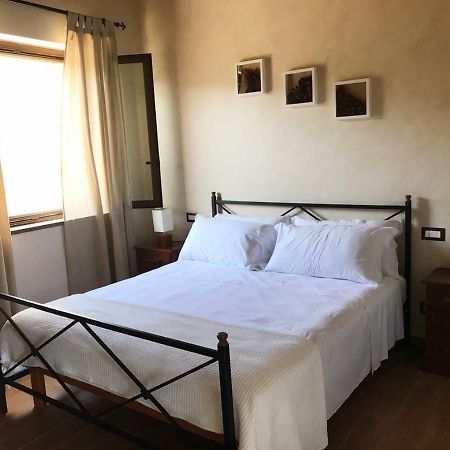 La Pergola Appartamenti Santa Lucia del Mela Екстер'єр фото