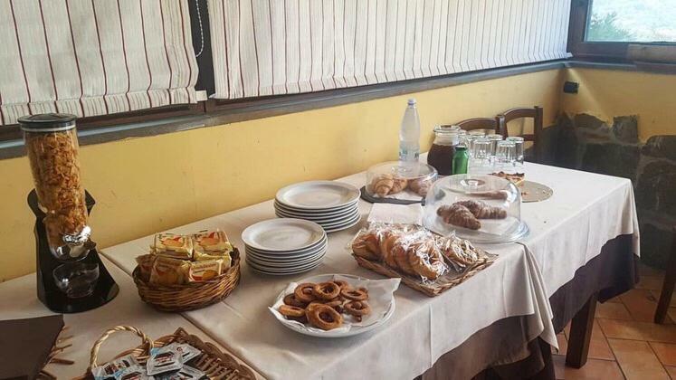 La Pergola Appartamenti Santa Lucia del Mela Екстер'єр фото